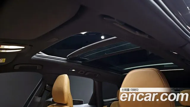 Volvo XC60 2022 — фото 20