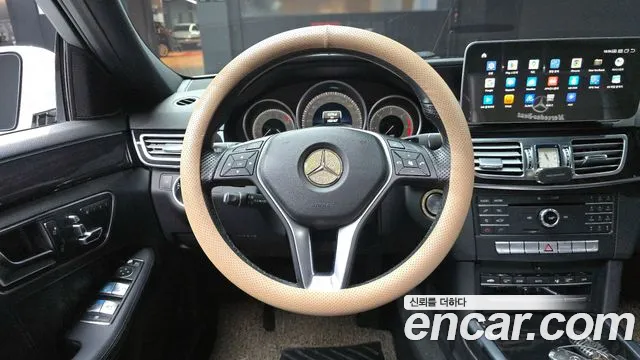 Mercedes-Benz E-Class 2016 — фото 13