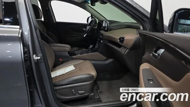 Hyundai Santafe 2020 — фото 11