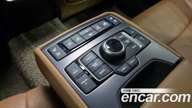 Hyundai Genesis 2015 — фото 20
