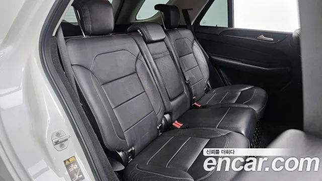 Mercedes-Benz GLE-Class 2017 — фото 12