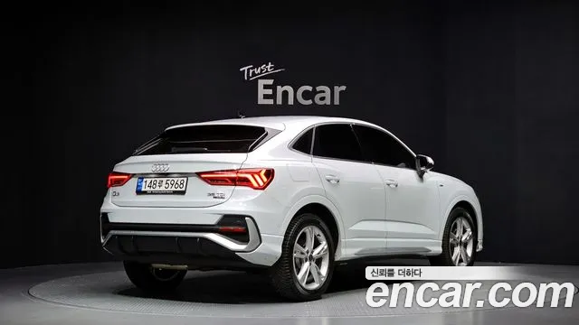 Audi Q3 2023 — фото 2