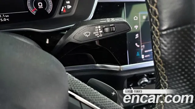 Audi Q3 2023 — фото 15