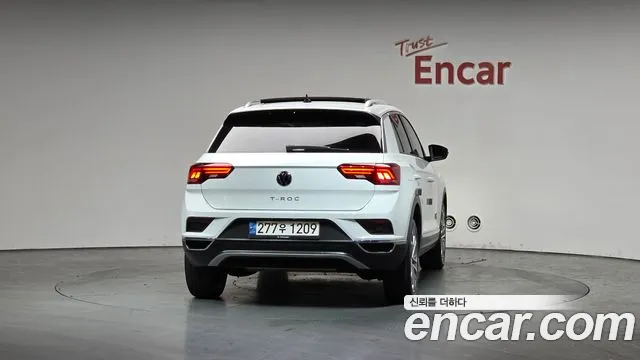 Volkswagen T-Roc 2021 — фото 3