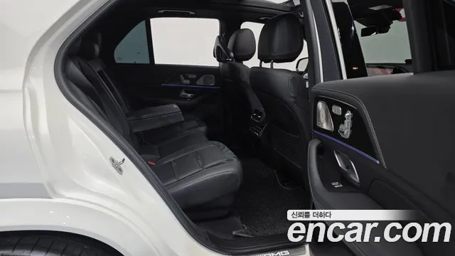 Mercedes-Benz GLE-Class 2023 — фото 12