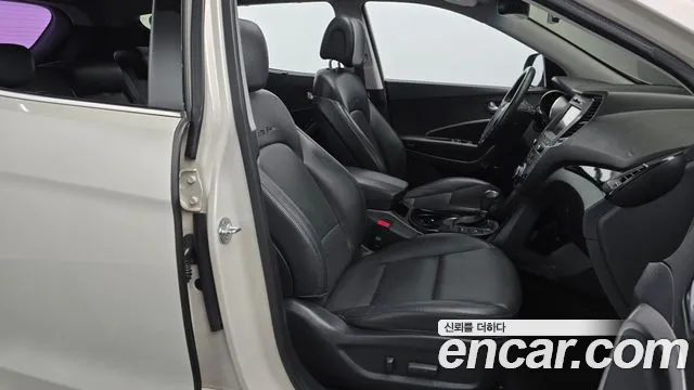 Hyundai Santafe 2015 — фото 10