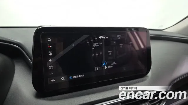 Hyundai Santafe 2022 — фото 15