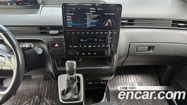 Hyundai Staria 2022 — фото 14