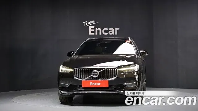 Volvo XC60 2021 — фото 3