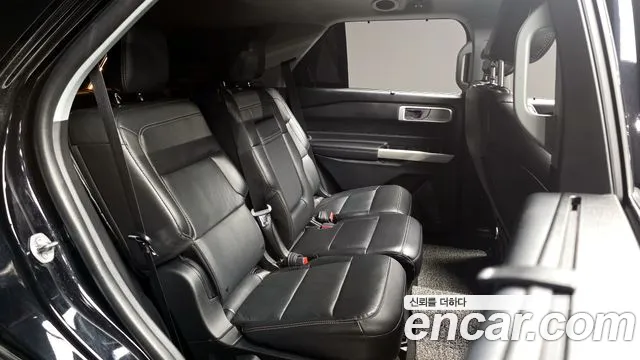 Ford Explorer 2022 — фото 12