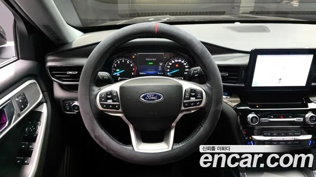 Ford Explorer 2022 — фото 13