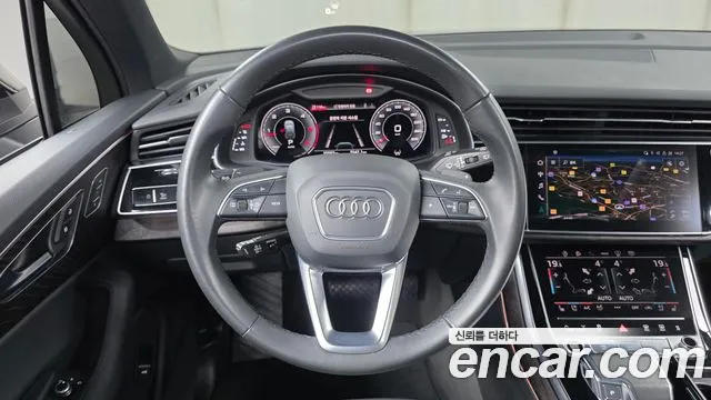 Audi Q7 2021 — фото 13