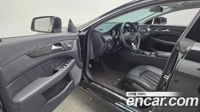 Mercedes-Benz CLS-Class 2017 — фото 10