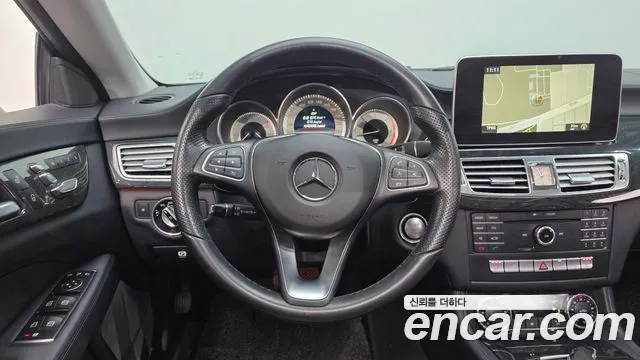 Mercedes-Benz CLS-Class 2017 — фото 13