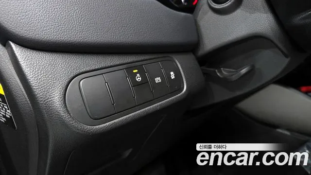 Kia Carens 2018 — фото 17