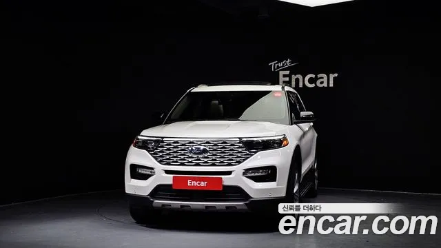 Ford Explorer 2022 — фото 3