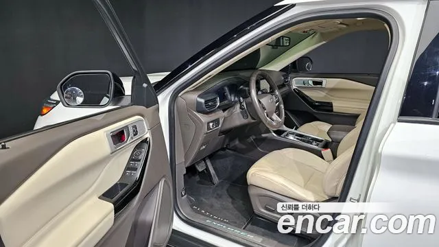 Ford Explorer 2022 — фото 10