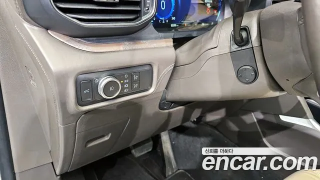 Ford Explorer 2022 — фото 14