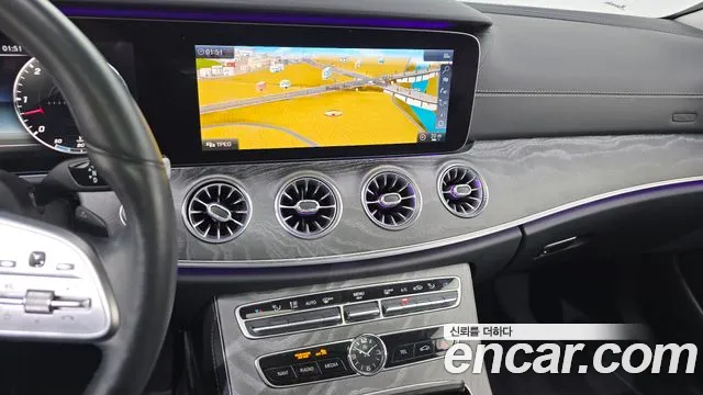 Mercedes-Benz CLS-Class 2019 — фото 14