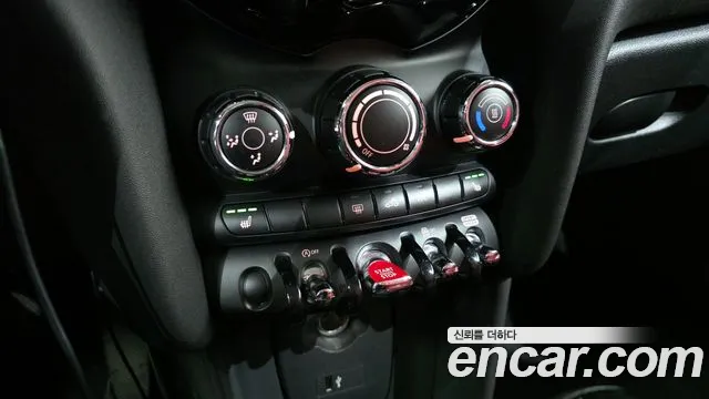 Mini Cooper 2020 — фото 16