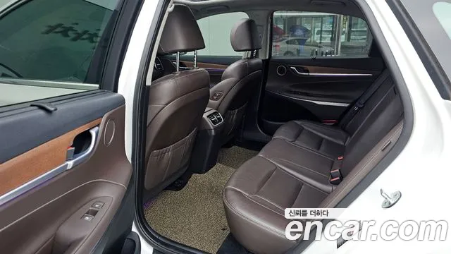 Hyundai Grandeur 2018 — фото 10