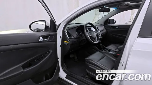 Hyundai Tucson 2017 — фото 10