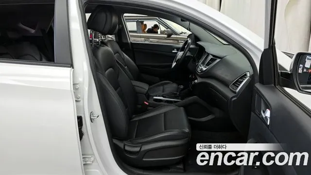 Hyundai Tucson 2017 — фото 11