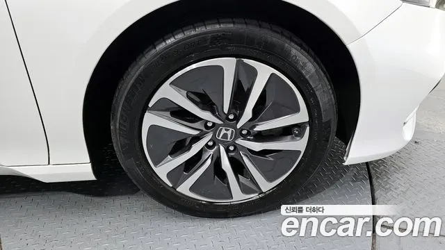 Honda Accord 2018 — фото 5