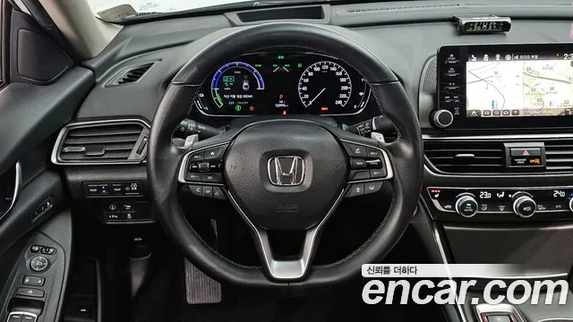 Honda Accord 2018 — фото 14