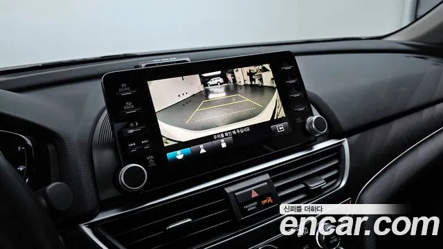 Honda Accord 2018 — фото 17