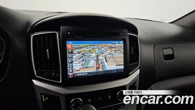 Hyundai Starex 2018 — фото 15
