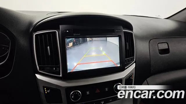Hyundai Starex 2018 — фото 16