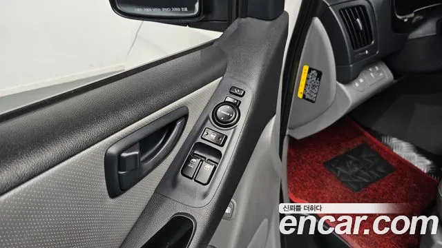 Hyundai Starex 2018 — фото 17