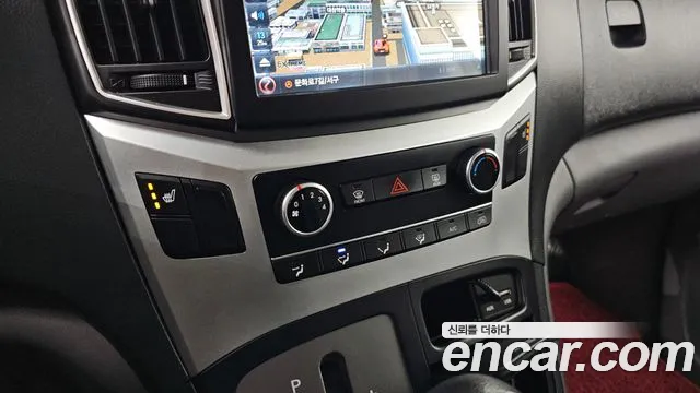 Hyundai Starex 2018 — фото 19