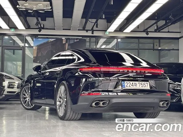 Porsche Panamera 2024 — фото 19