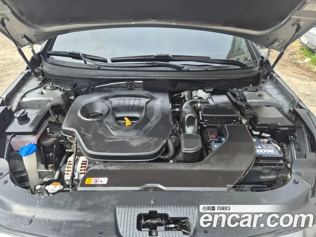 Hyundai Sonata 2017 — фото 18