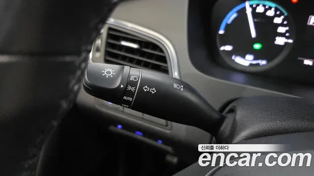 Hyundai Sonata 2015 — фото 16