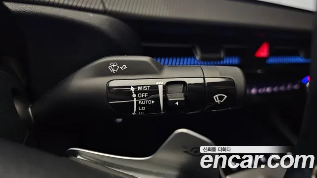 Kia EV6 2023 — фото 17
