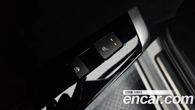 Kia EV6 2023 — фото 19