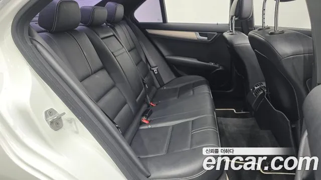 Mercedes-Benz C-Class 2013 — фото 12
