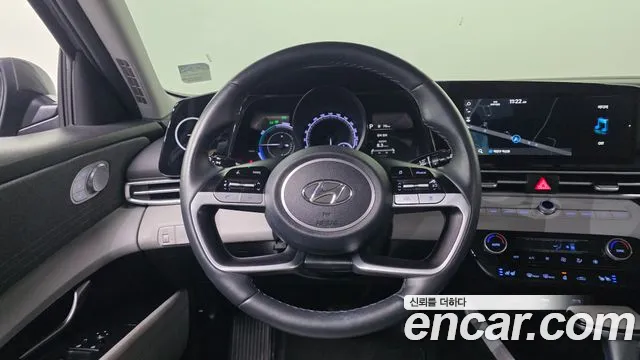 Hyundai AVANTE 2021 — фото 17