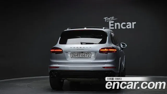 Porsche Cayenne 2017 — фото 4