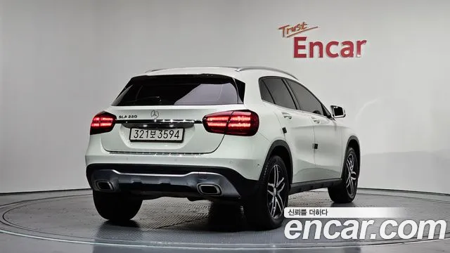 Mercedes-Benz GLA-Class 2018 — фото 2