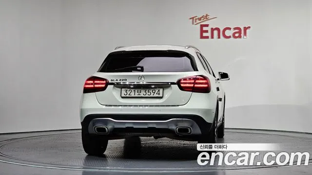 Mercedes-Benz GLA-Class 2018 — фото 4