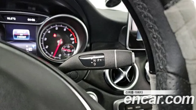 Mercedes-Benz GLA-Class 2018 — фото 9