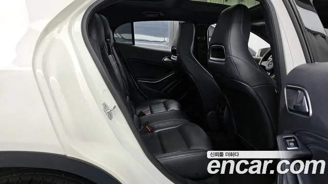 Mercedes-Benz GLA-Class 2018 — фото 12
