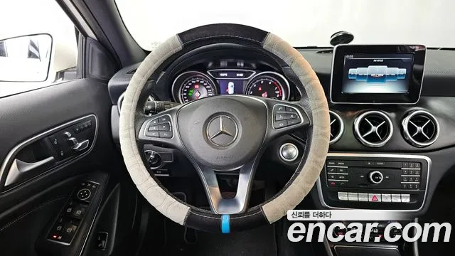 Mercedes-Benz GLA-Class 2018 — фото 13