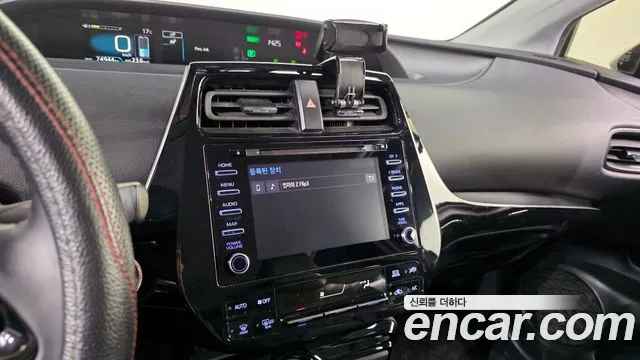 Toyota Prius 2019 — фото 14