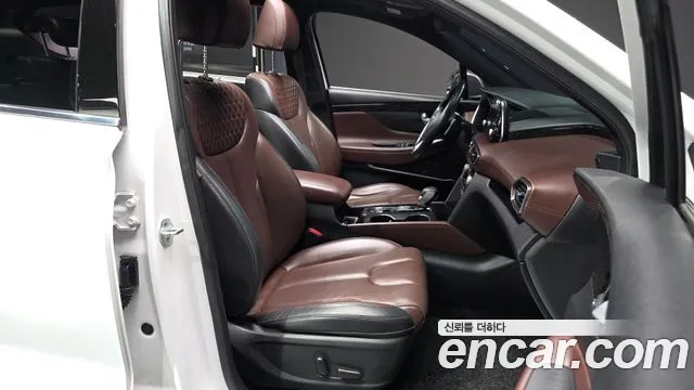 Hyundai Santafe 2019 — фото 10