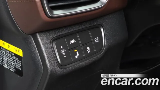 Hyundai Santafe 2019 — фото 16